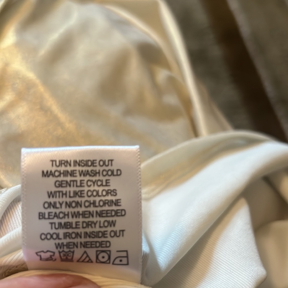 MASSEYS TOP - Picture 7 of 7